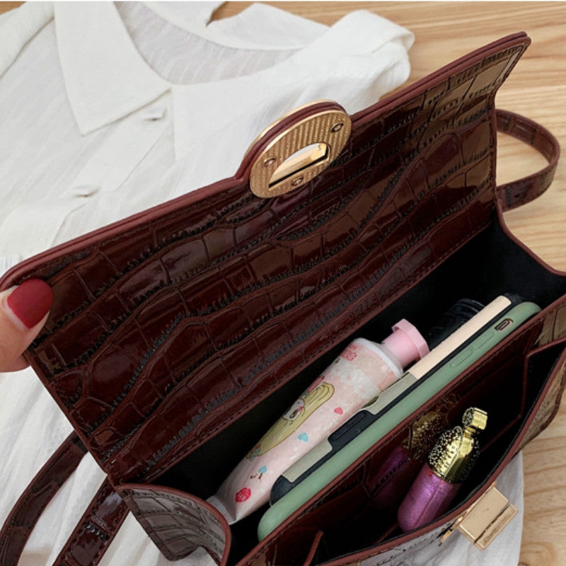 IELGY One-shoulder handbags fashion crocodile pattern wild retro Messenger small square bag female