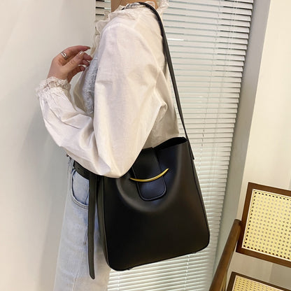 IELGY Spot Korean version of the large-capacity shoulder bag