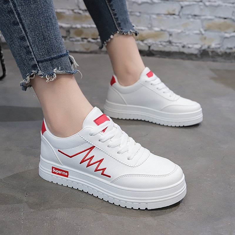 IELGY [size: 35-40]Korean breathable white shoes for women/ trendy casual ins skate women's shoes