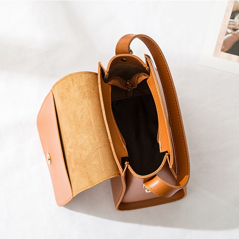 IELGY women's fashion one-shoulder messenger bag handbag Korean version