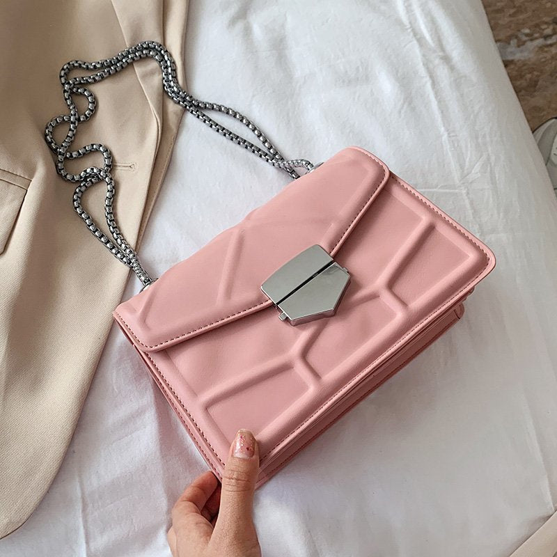 IELGY small square bag Korean version fashion chain fashion trend small fresh outing Lingge female bag all-match handbag one-shoulder messenger bag chain bag