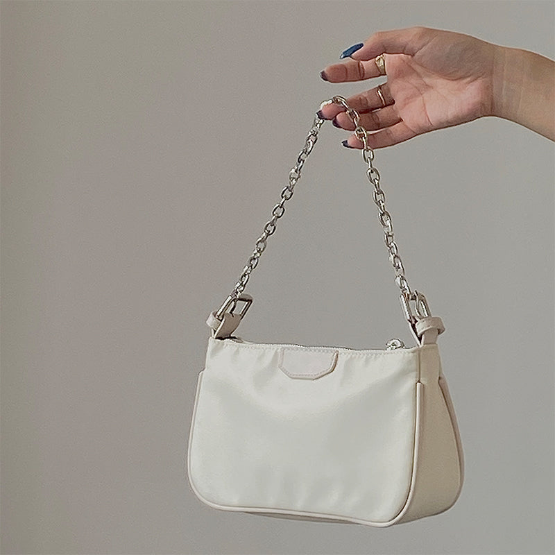 IELGY Nylon underarm bag female French texture popular bag Korean version of the new trendy net red chain messenger small bag