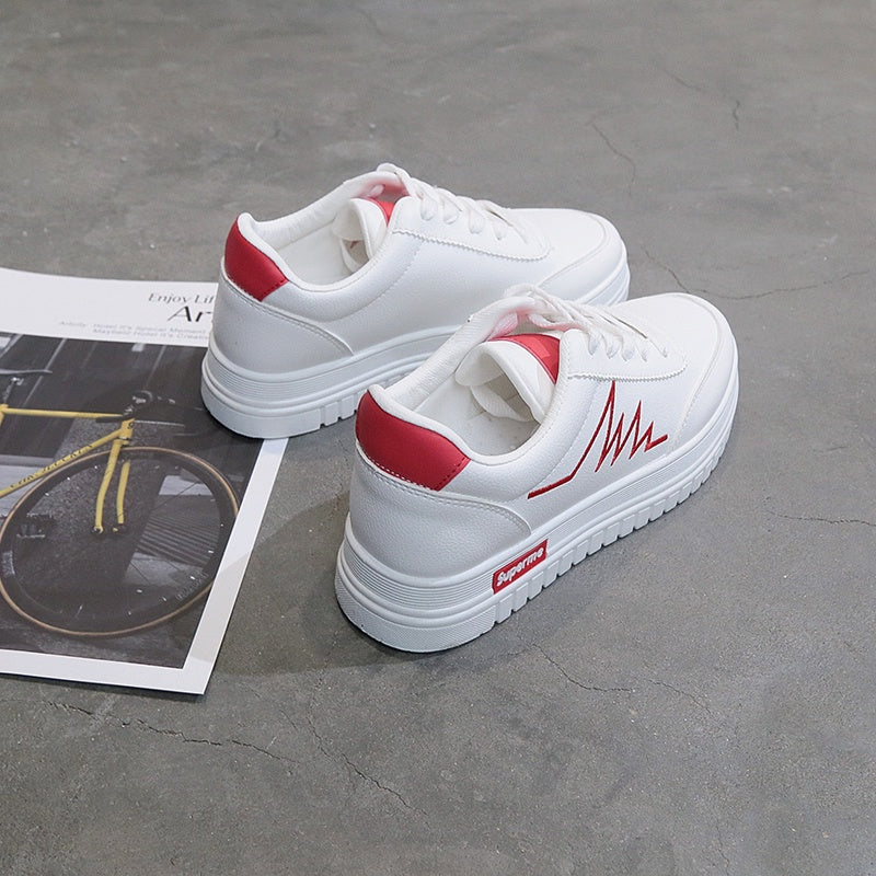 IELGY [size: 35-40]Korean breathable white shoes for women/ trendy casual ins skate women's shoes