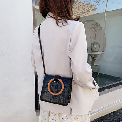 IELGY Women's bag one shoulder black crossbody square versatile casual crocodile pattern PU fashionable
