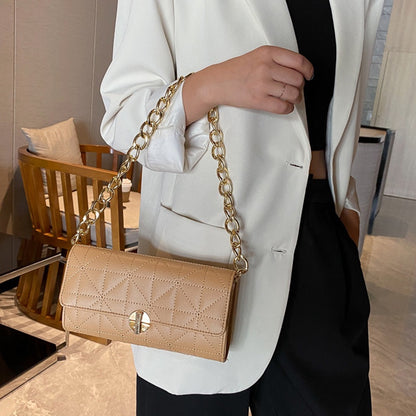 IELGY Trendy Ladies Small Bags Chain One Shoulder Black French Underarm Bag
