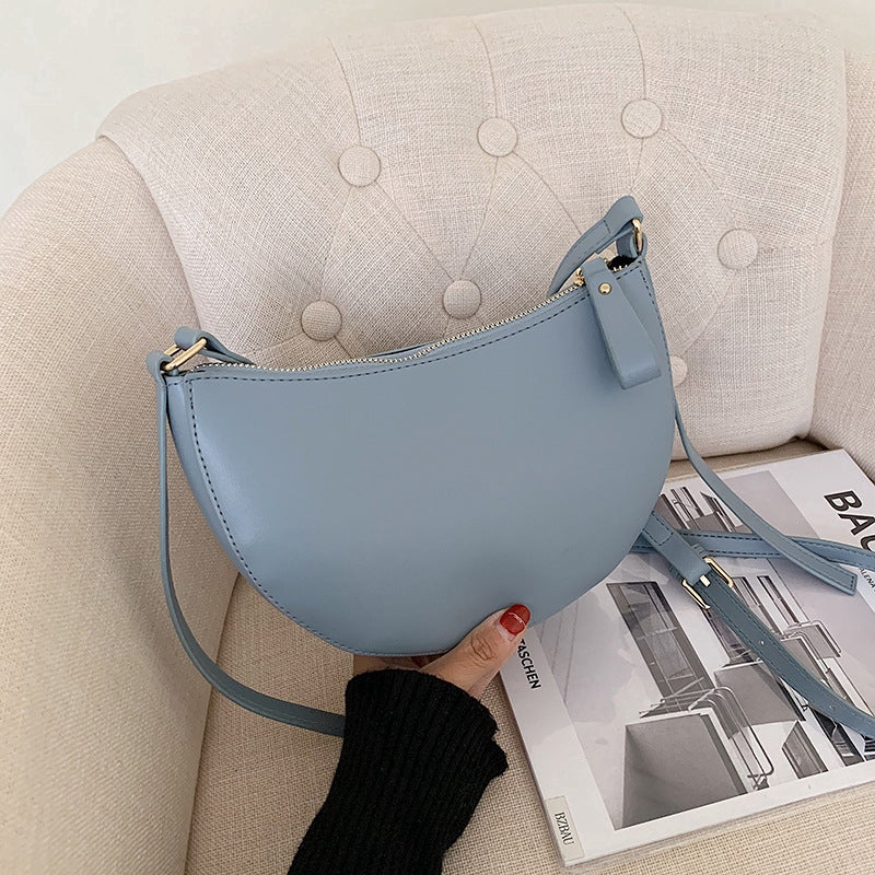 IELGY Simple temperament, leisure, small crowd, fashionable, all-around, one shoulder, half round women's Bag Fashion