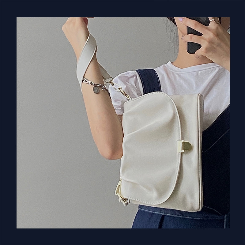IELGY French niche soft-faced handbag, large-capacity pleated small square bag, textured one-shoulder diagonal handbag