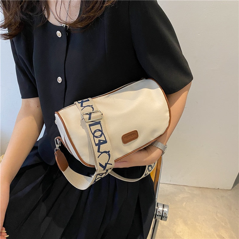 IELGY Women's light casual messenger small square bag