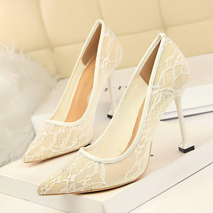 IELGY Sexy women's shoes nightclub lace hollow mesh was thin shallow mouth pointed heels