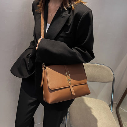 IELGY retro large-capacity female bag trendy simple texture