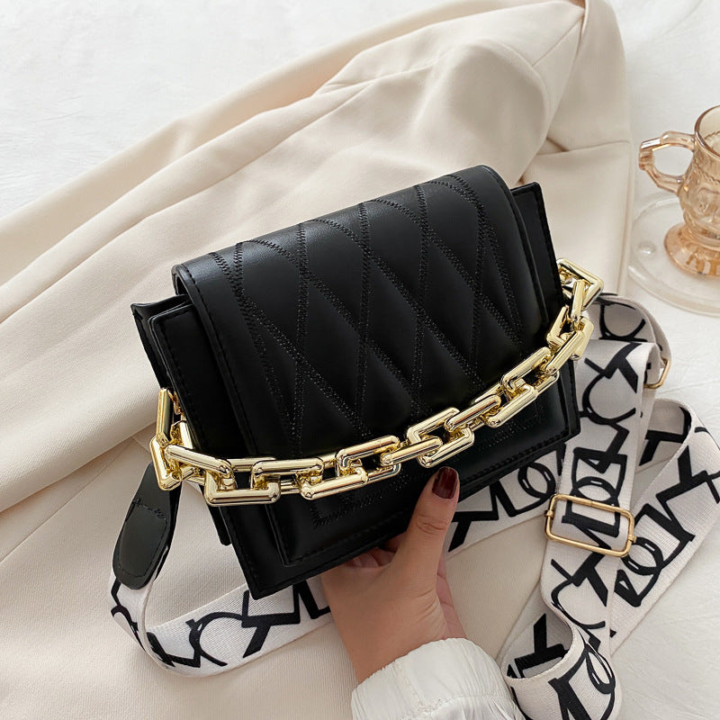 IELGY Women's bag chain one-shoulder crossbody fashion all-match casual square black portable