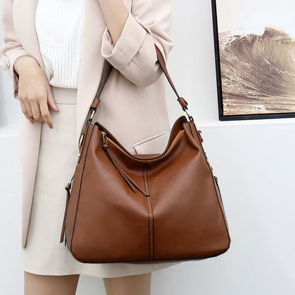 IELGY Women's bag European and American  wild Messenger shoulder casual bag Fashion