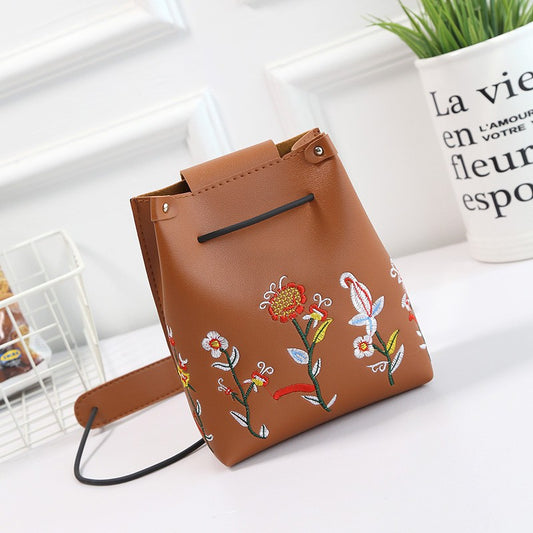 IELGY Mini embroidered bucket bag shoulder bag
