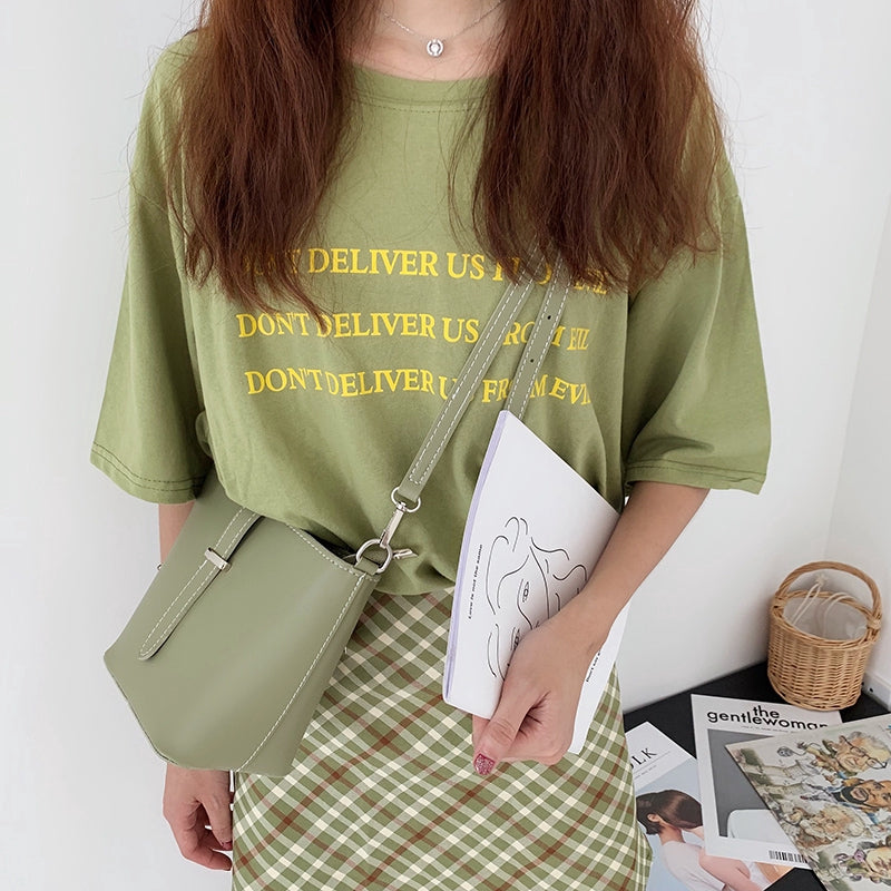 IELGY Retro bucket female bag simple small fresh casual slung fashion shoulder bag female