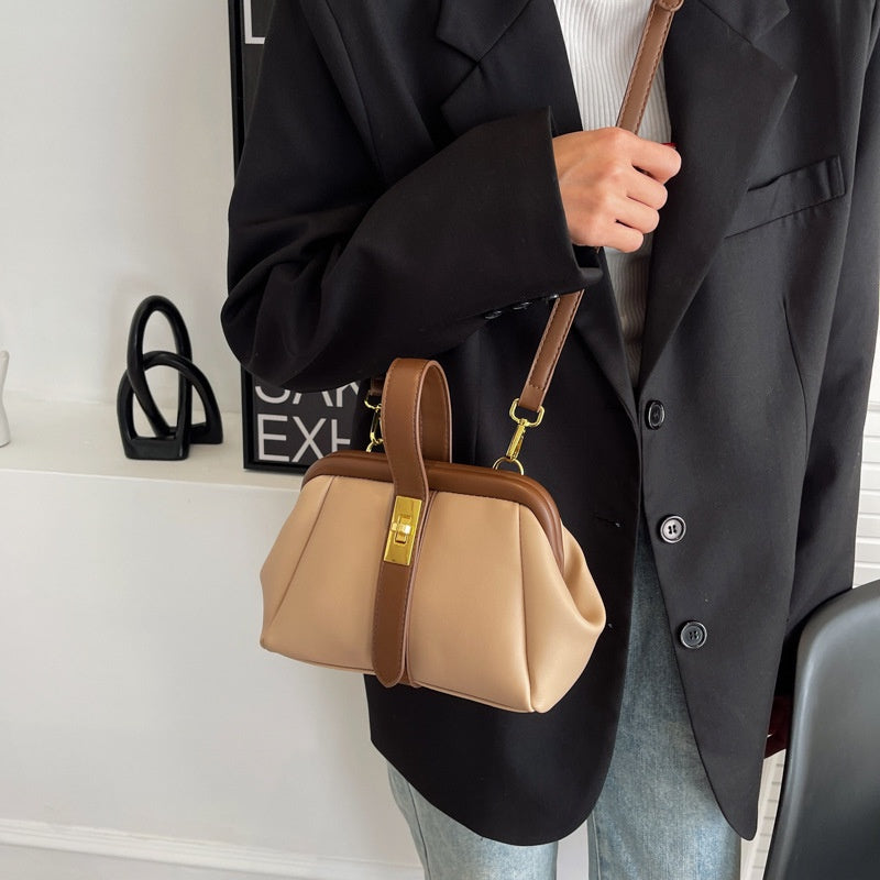 IELGY Women's korean style simple contrast color clip messenger bag