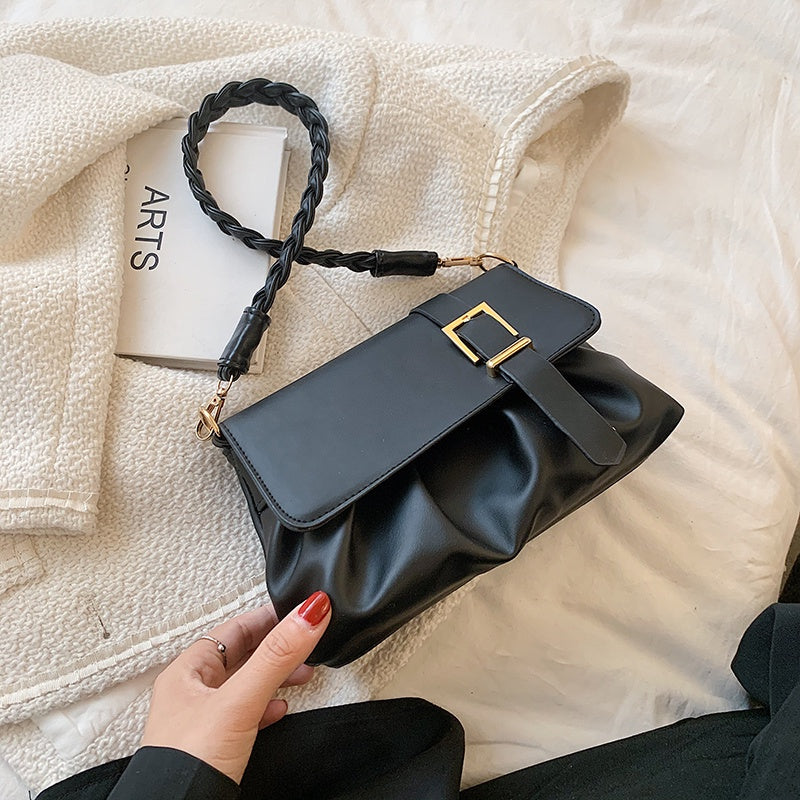 IELGY Pop Bag Girl Fashion StilettO Bag Summer Hundred InS Niche Shoulder UnderarM Bag