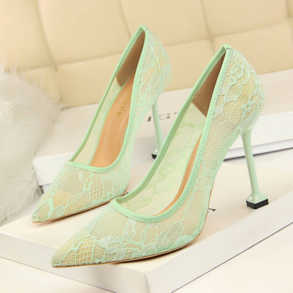 IELGY Sexy women's shoes nightclub lace hollow mesh was thin shallow mouth pointed heels