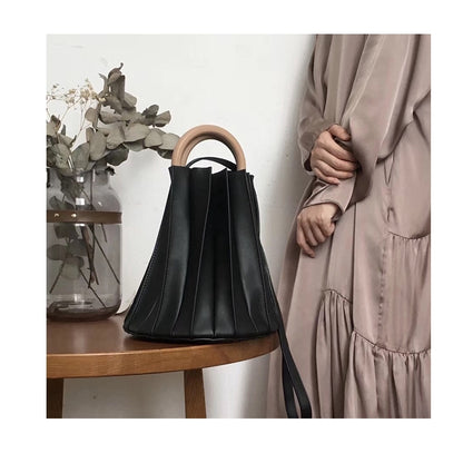 IELGY Korean three-dimensional pleated wooden ring bucket bag