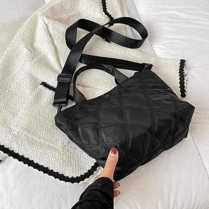 IELGY Lingge embroidery thread niche design all-match messenger portable bucket bag women