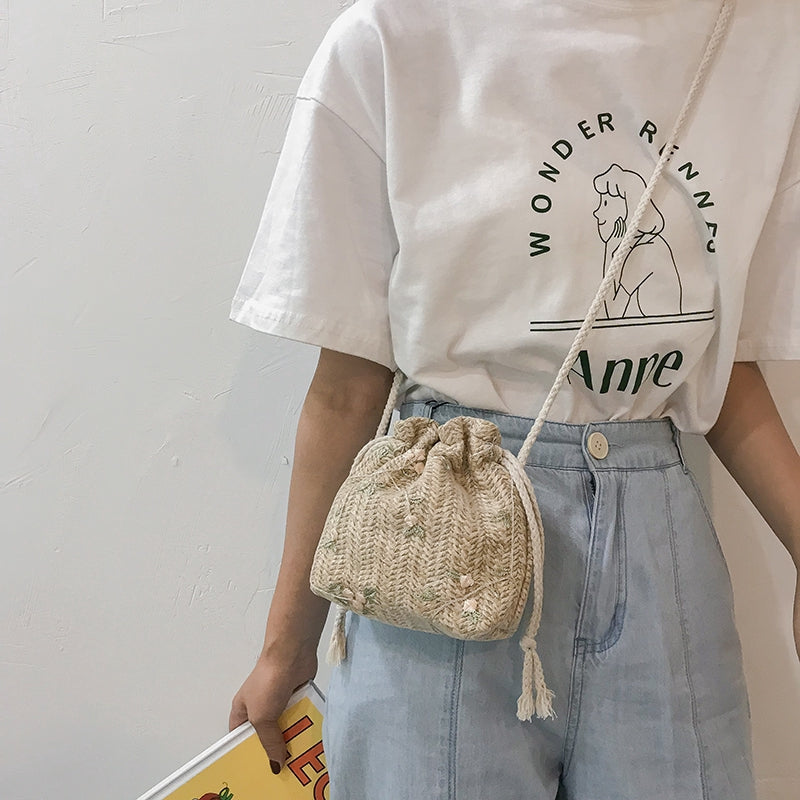 IELGY Messenger bag women's versatile ins fashion bucket bag trend