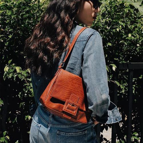 IELGY Retro hand-held shoulder bag French style middle age intellectual crocodile pattern underarm bag