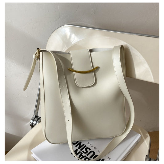IELGY Spot Korean version of the large-capacity shoulder bag