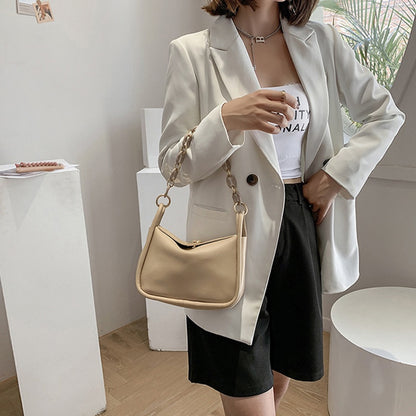 IELGY fashion three-dimensional solid color design sense retro simple chain messenger bag