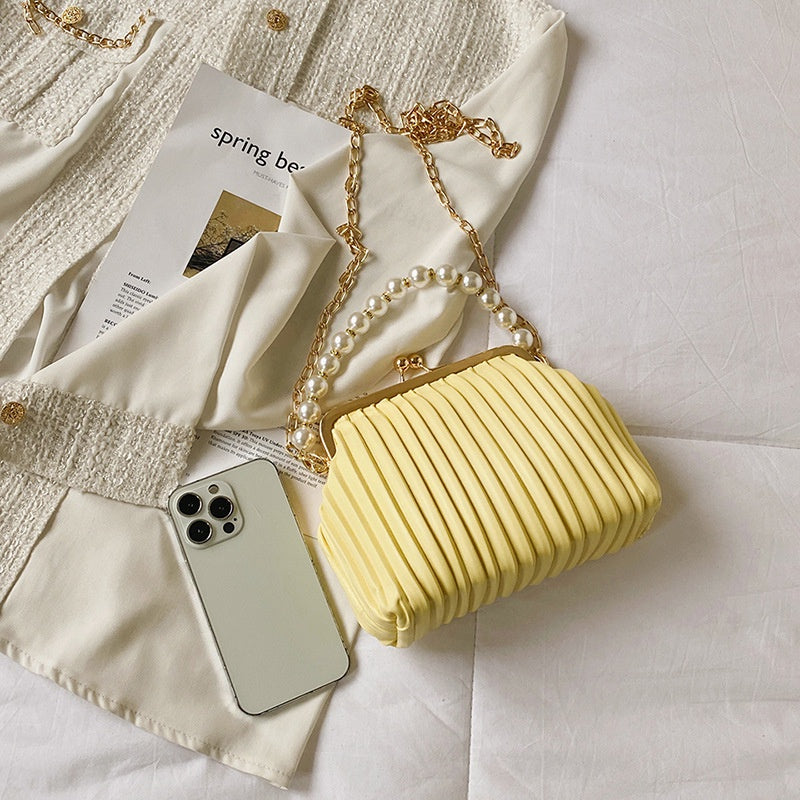 IELGY Ladies Fashion Personality Chain Messenger Bag