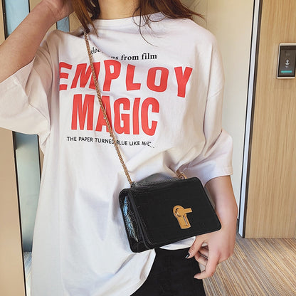 IELGY Crossbody bag Korean version of the wild Messenger bag fashion chain shoulder bag