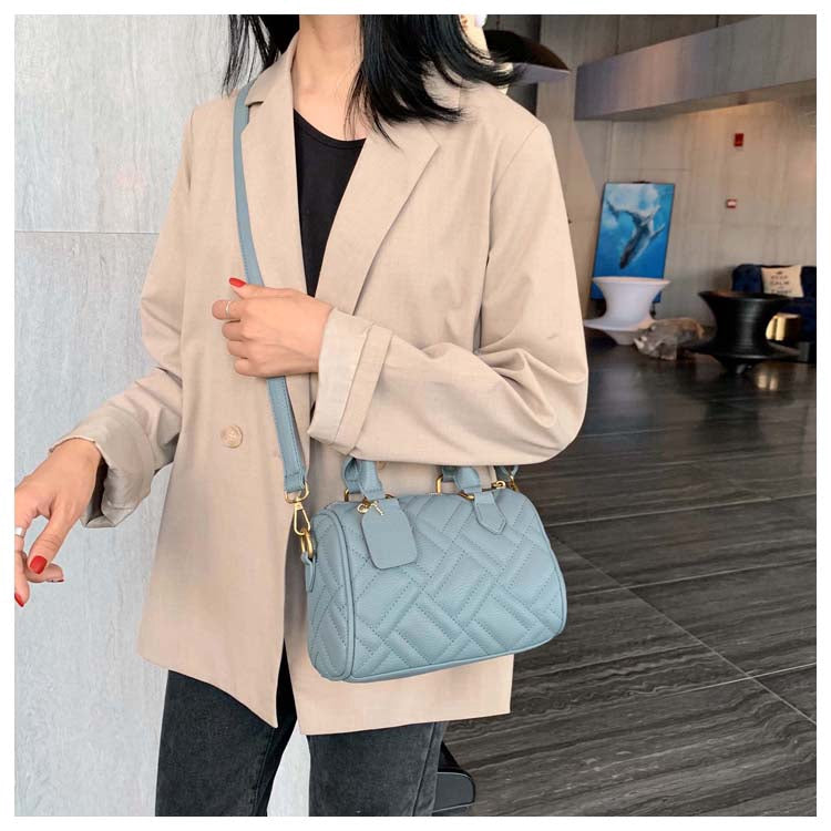 IELGY Women bag wild messenger bag fashion simple Boston handbag shoulder bag
