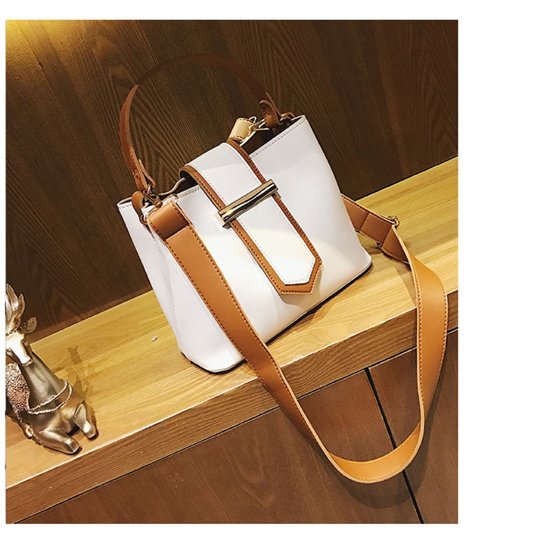 IELGY New portable bucket bag handbag shoulder bag Messenger bag