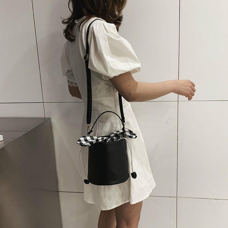 IELGY bag female Korean version of all-match casual bucket bag fashion simple shoulder messenger bag
