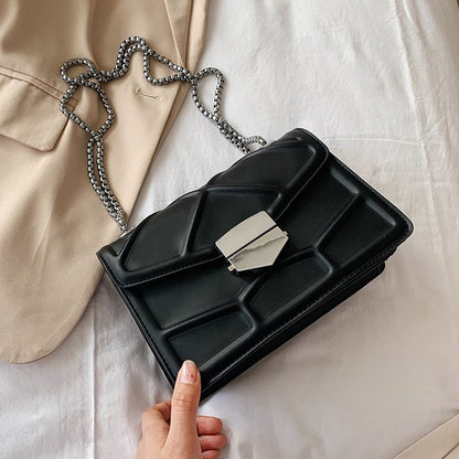 IELGY small square bag Korean version fashion chain fashion trend small fresh outing Lingge female bag all-match handbag one-shoulder messenger bag chain bag