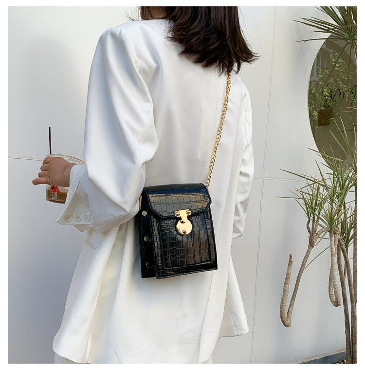 IELGY popular spring and summer crossbody all-match ins western style chain bag