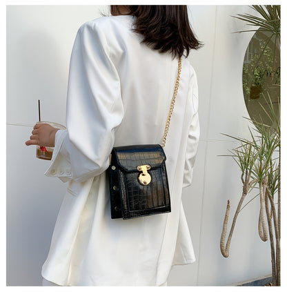 IELGY popular spring and summer crossbody all-match ins western style chain bag