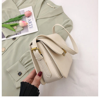 IELGY PU one-shoulder messenger bag versatile Retro bag