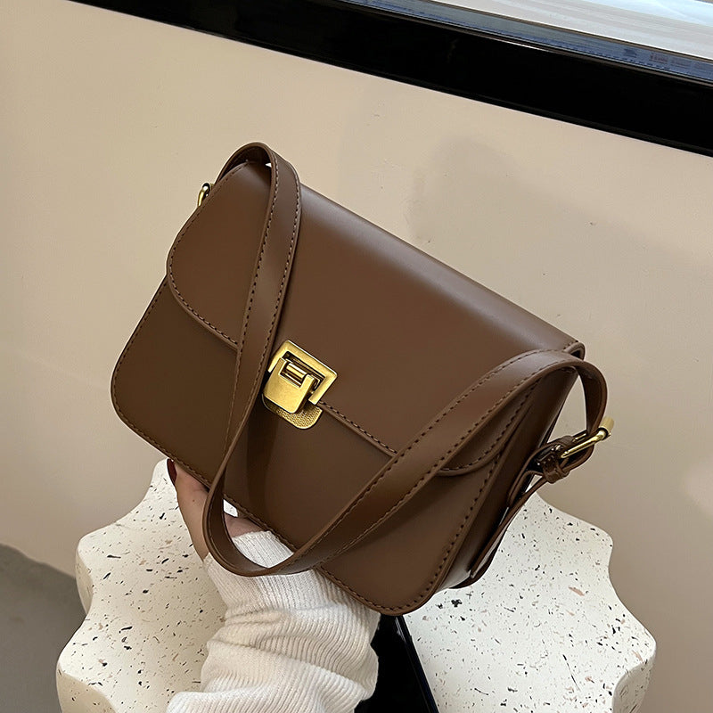 IELGY PU one-shoulder messenger bag versatile Retro bag