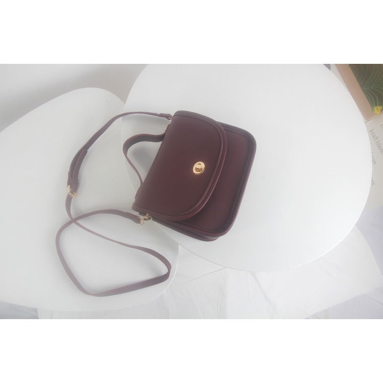 IELGY One shoulder Fashion Retro Black Simple Crossbody Women's bag Lock Portable