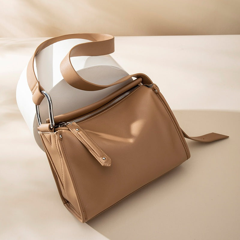 Ielgy Ladies Retro Large-Capacity Commuter Underarm Bag Simple Solid Color Soft Surface Small Square Bag Shoulder Messen