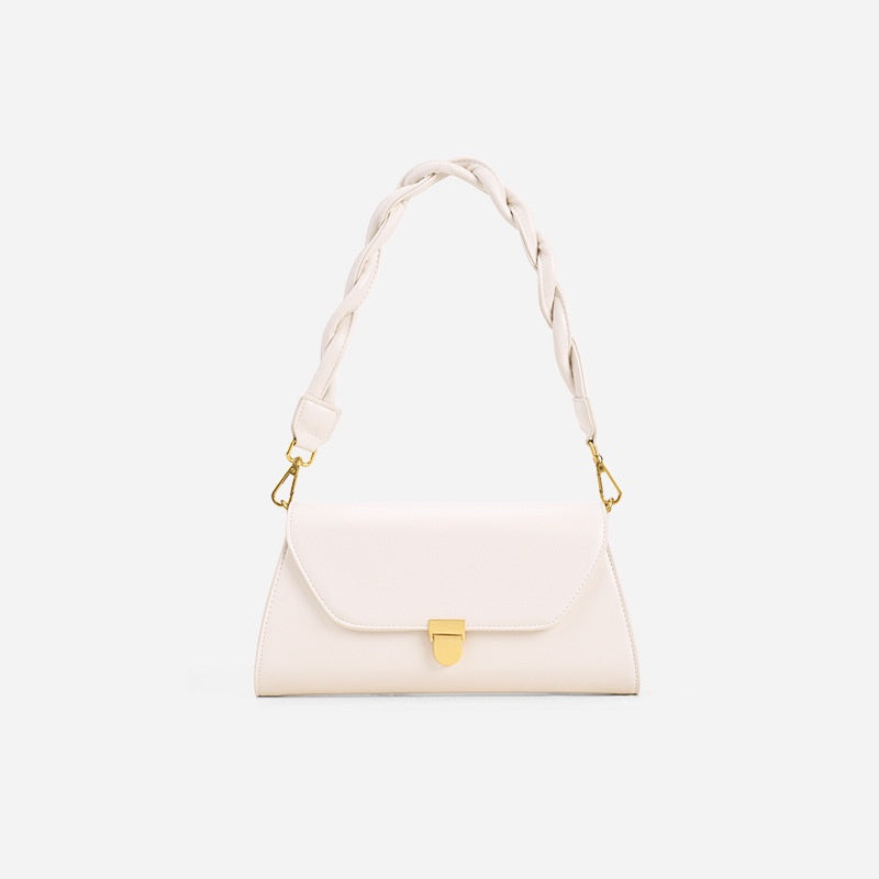 IELGY one shoulde Women's bag chain messenger bag braided strap Fashionable One shoulder PU female French style  underarm bag