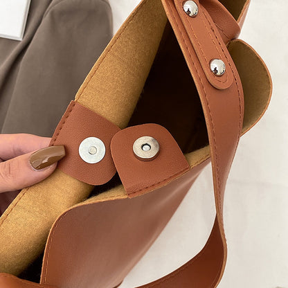 IELGY solid color female texture fashion western style shoulder bag large capacity