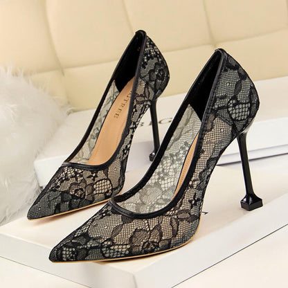 IELGY Sexy women's shoes nightclub lace hollow mesh was thin shallow mouth pointed heels