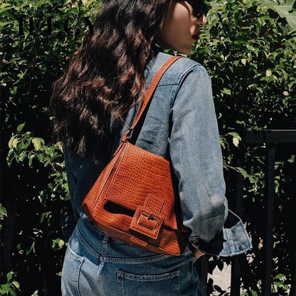 IELGY Retro hand-held shoulder bag French style middle age intellectual crocodile pattern underarm bag