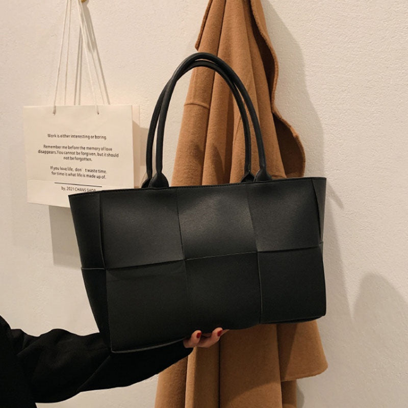 IELGY Ladies braided commuter large capacity handbag