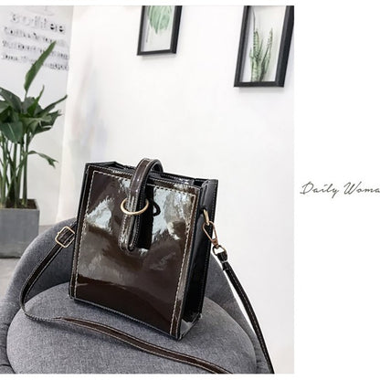 Glossy retro messenger bag