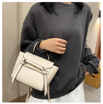 IELGY Women's bag retro Hand bag one shoulder Crossbody fashion ins fashion Square solid color all-match