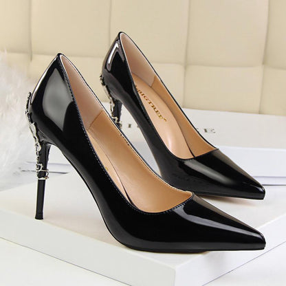 IELGY Fashionable sexy women's shoes with metal heel, stiletto heel, patent pumps