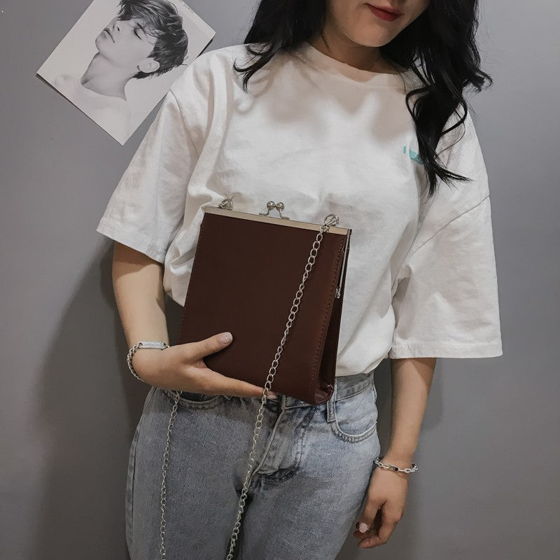 Chic chain bag messenger bag