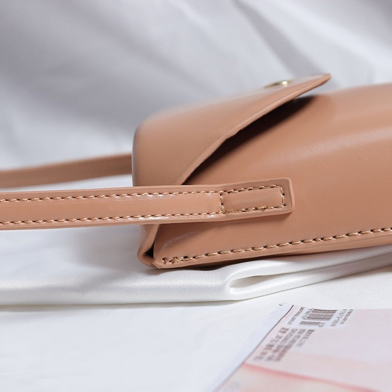 IELGY New saddle bag fashion casual shell bag ladies messenger bag shoulder bag