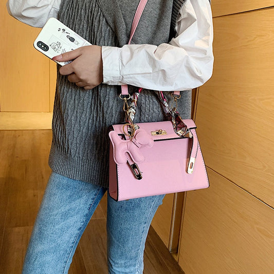 IELGY Large capacity portable shoulder messenger bag fashion trend Kelly bag